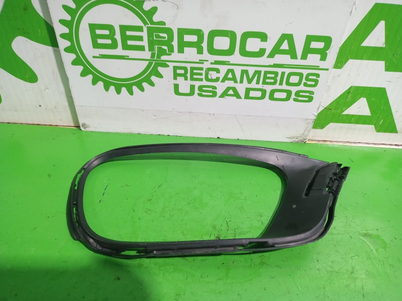 Recambio de moldura para citroën c3 origins referencia OEM IAM 9833504280 / 1618082380  