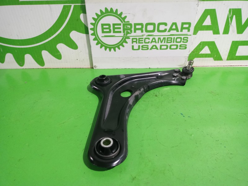 Recambio de brazo suspension inferior delantero derecho para citroën c3 origins referencia OEM IAM 9670771480  
