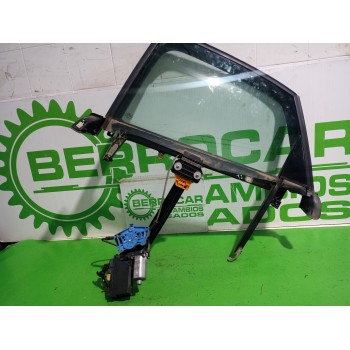 ELEVALUNAS TRASERO DERECHO 8E0839462A 