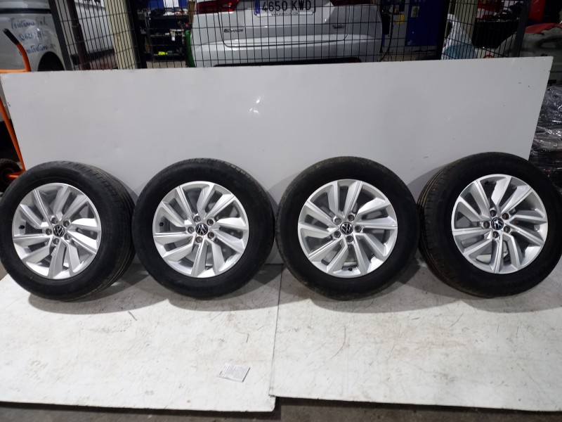 Recambio de juego llantas para volkswagen t-cross advance referencia OEM IAM 2GM601025S  