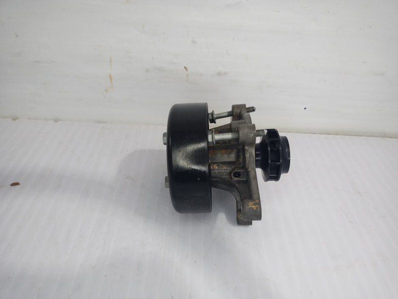 Recambio de bomba agua para kia sportage (nq5) drive referencia OEM IAM 251002M810  