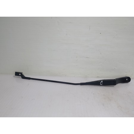 Recambio de brazo limpia delantero derecho para peugeot 308 active referencia OEM IAM 9677256180  