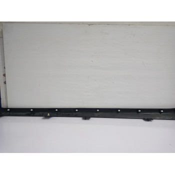 Recambio de faldon lateral para seat arona xperience plus referencia OEM IAM 6F9853852  