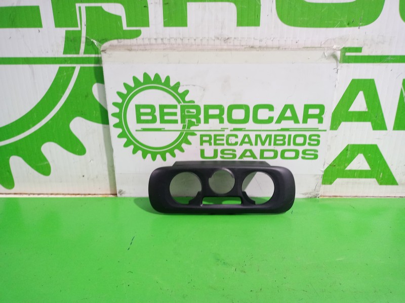 Recambio de moldura para citroën c3 origins referencia OEM IAM 98125083ZD  