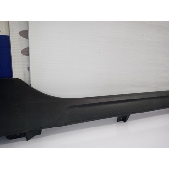 Recambio de faldon lateral para seat arona xperience plus referencia OEM IAM 6F9853852  