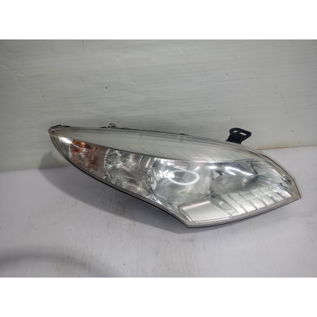Recambio de faro derecho para renault megane iii berlina 5 p dynamique referencia OEM IAM 260100017R  