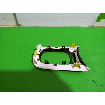 Recambio de moldura para citroën c3 origins referencia OEM IAM AA37529430  