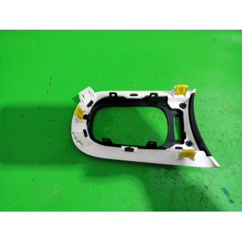 Recambio de moldura para citroën c3 origins referencia OEM IAM AA37529430  