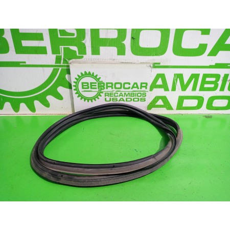 Recambio de goma contorno para citroën c3 origins referencia OEM IAM 9813254680  