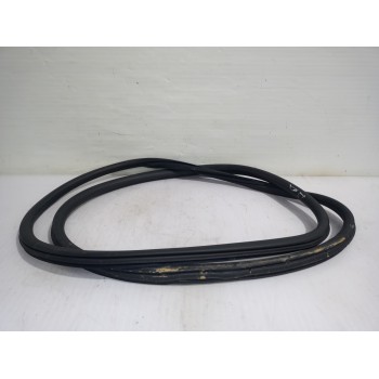 Recambio de goma contorno para peugeot 308 active referencia OEM IAM 9677904180  