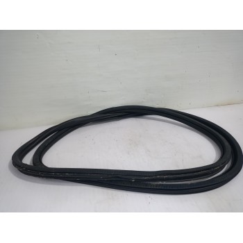 Recambio de goma contorno para peugeot 308 active referencia OEM IAM 9677904180  