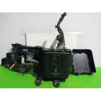 Recambio de caja reles / fusibles para nissan qashqai (j11) acenta referencia OEM IAM 284B75NA1A  