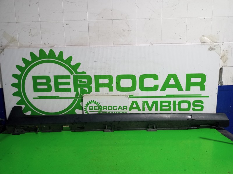 Recambio de faldon lateral para citroën c3 origins referencia OEM IAM 9813817380  