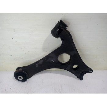 BRAZO SUSPENSION INFERIOR DELANTERO DERECHO A1683301207 