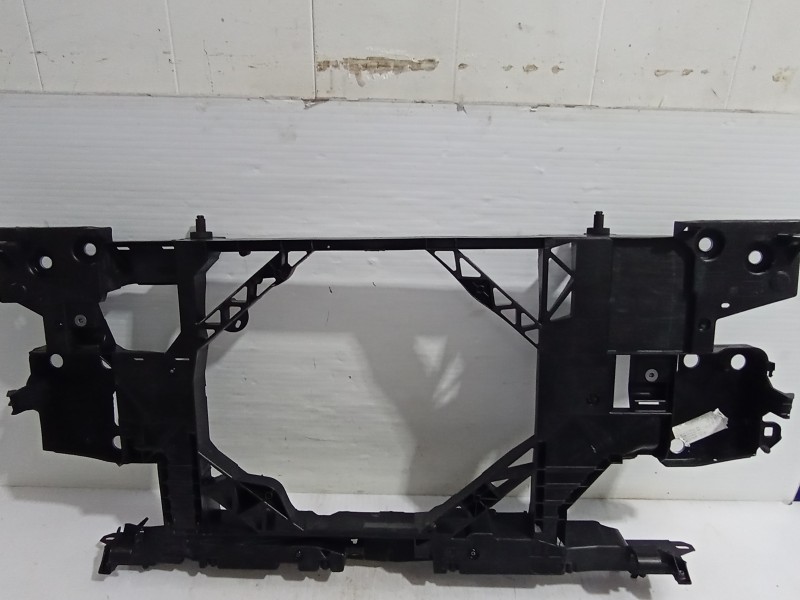 Recambio de panel frontal para renault megane iii berlina 5 p dynamique referencia OEM IAM 752100004R  