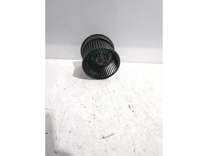 Recambio de motor calefaccion para peugeot 107 (pm_, pn_) 1.4 hdi referencia OEM IAM 1608175580  