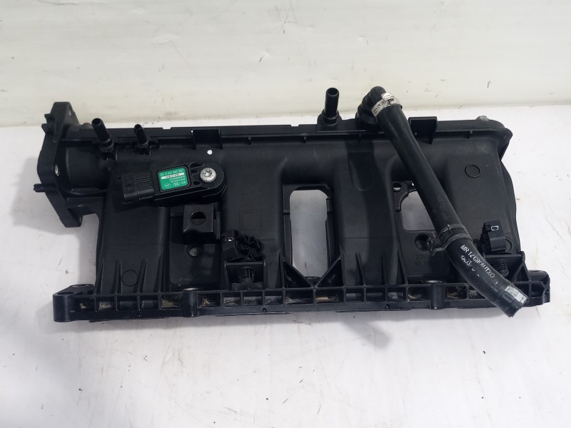 Recambio de colector admision para renault megane iii berlina 5 p dynamique referencia OEM IAM 140030983R  