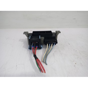 Recambio de caja precalentamiento para renault trafic furgón l1h1 2,7t referencia OEM IAM 271206395R  