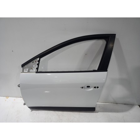 Recambio de puerta delantera izquierda para renault megane iii berlina 5 p dynamique referencia OEM IAM 801016886R  