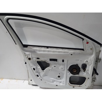Recambio de puerta delantera izquierda para renault megane iii berlina 5 p dynamique referencia OEM IAM 801016886R  