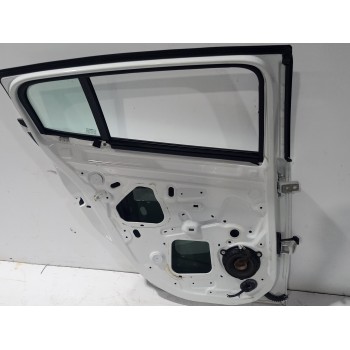 Recambio de puerta trasera izquierda para renault megane iii berlina 5 p dynamique referencia OEM IAM 821003885R  