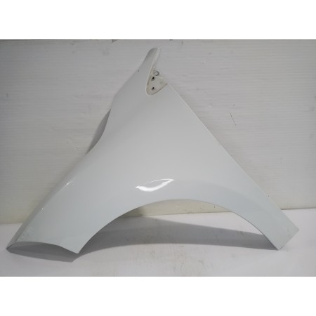 Recambio de aleta delantera izquierda para renault megane iii berlina 5 p dynamique referencia OEM IAM 631011470R  