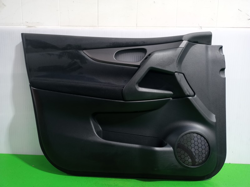 Recambio de guarnecido puerta delantera izquierda para nissan qashqai (j11) acenta referencia OEM IAM 809774EA1A  