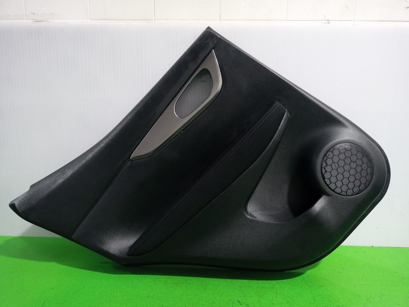 Recambio de guarnecido puerta trasera izquierda para nissan qashqai (j11) acenta referencia OEM IAM 829234EA1A  