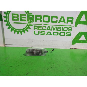 LUZ INTERIOR 8L0947105A 