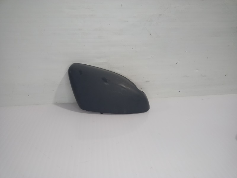 Recambio de carcasa retrovisor derecho para kia cee´d drive plus referencia OEM IAM 20433120  