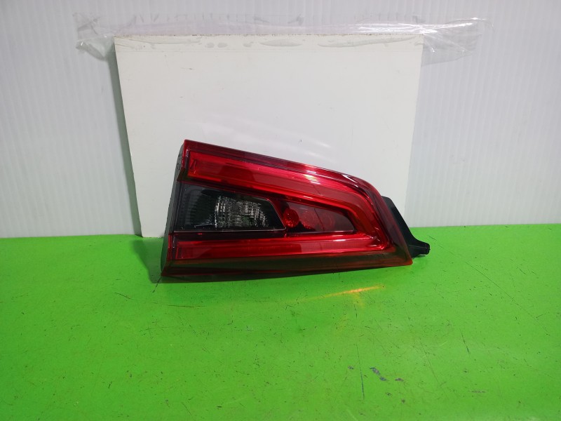 Recambio de piloto trasero izquierdo interior para nissan qashqai (j11) acenta referencia OEM IAM 26550HV05A  