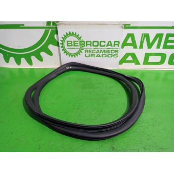 GOMA CONTORNO 8E0837911M 