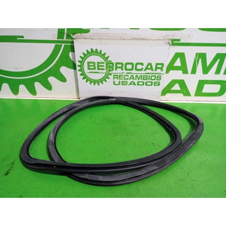 Recambio de goma contorno para audi a4 berlina (8e) 2.5 tdi (120kw) referencia OEM IAM 8E0839911N  