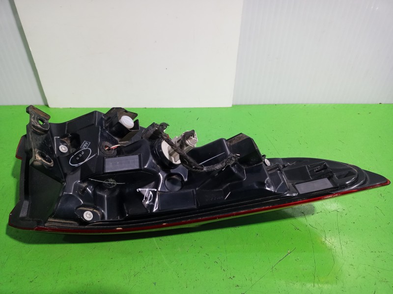 Recambio de piloto trasero derecho para nissan qashqai (j11) acenta referencia OEM IAM 26550HV00A  