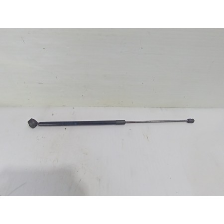 Recambio de amortiguadores capo para renault megane iii berlina 5 p dynamique referencia OEM IAM 654710003R  