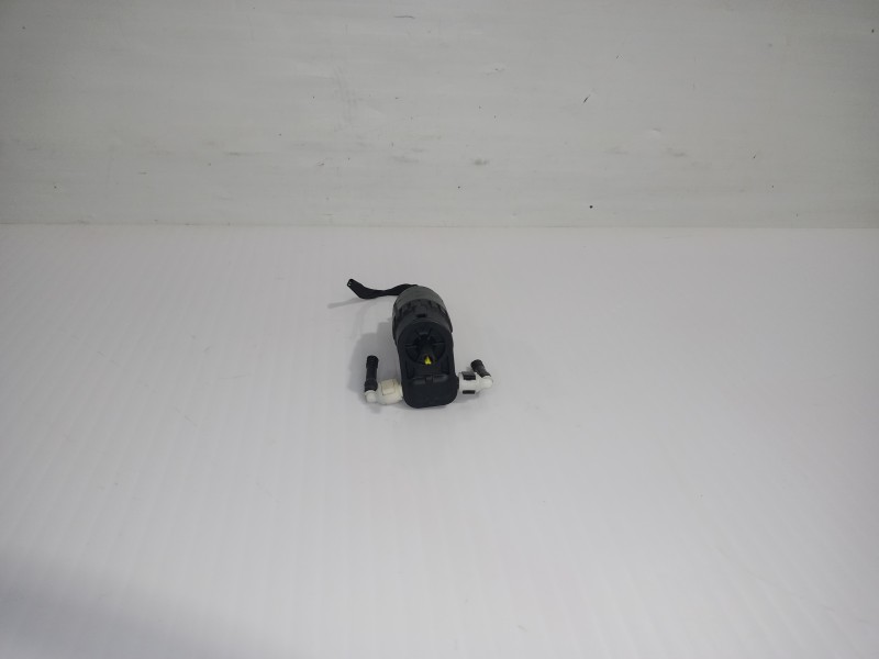 Recambio de bomba limpia para seat ibiza (kj1) style referencia OEM IAM 1K6955651  