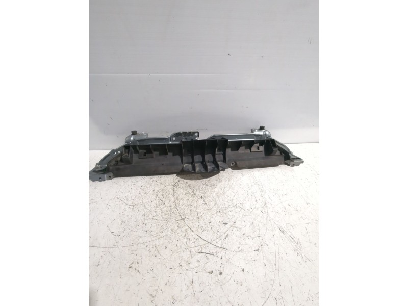 Recambio de travesaño para toyota yaris (_p9_) 1.33 vvt-i (nsp90_) referencia OEM IAM 5261752020  