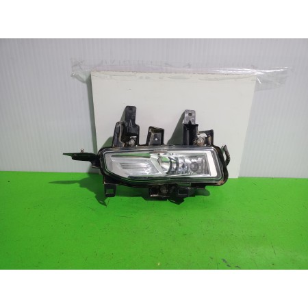 Recambio de faro antiniebla izquierdo para nissan qashqai (j11) acenta referencia OEM IAM 261558995A  