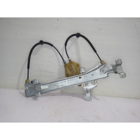 Recambio de elevalunas trasero derecho para renault megane iii berlina 5 p dynamique referencia OEM IAM 827200003R  