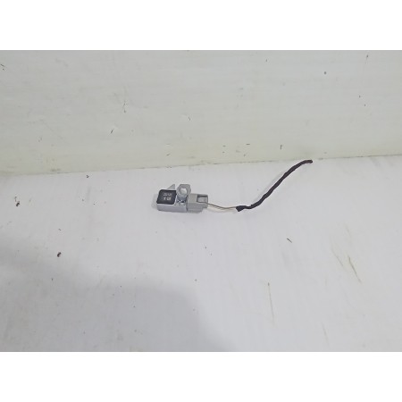 Recambio de sensor para renault megane iii berlina 5 p dynamique referencia OEM IAM 988312833R  