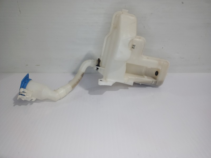 Recambio de deposito limpia para seat ibiza (kj1) style referencia OEM IAM 2Q0955453F  