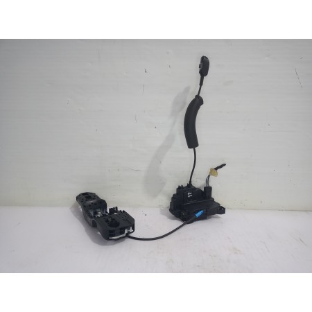 Recambio de cerradura puerta delantera derecha para renault megane iii berlina 5 p dynamique referencia OEM IAM 805020001R  