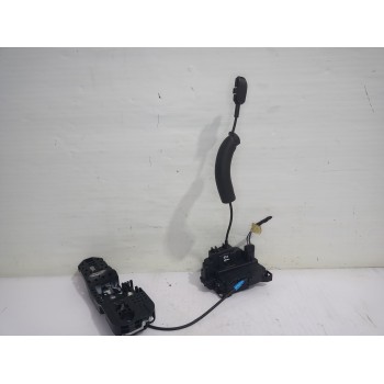 Recambio de cerradura puerta delantera derecha para renault megane iii berlina 5 p dynamique referencia OEM IAM 805020001R  