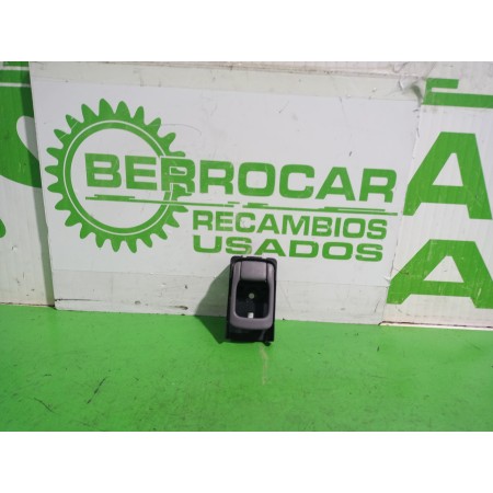 Recambio de maneta interior delantera izquierda para nissan serena (c23m) 2.3 lx diesel referencia OEM IAM 806719C001  