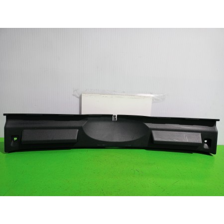 Recambio de moldura para nissan qashqai (j11) acenta referencia OEM IAM 849924EA0A  