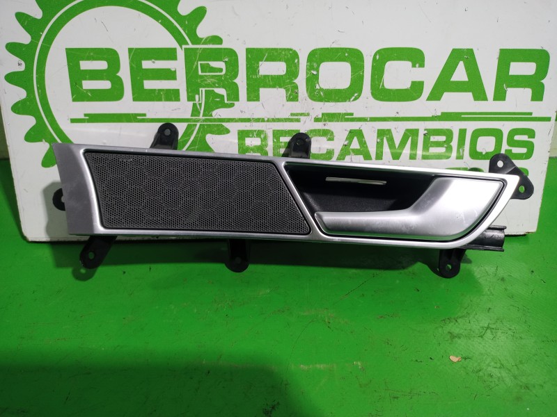 Recambio de maneta interior delantera derecha para audi a6 berlina (4f2) 2.4 referencia OEM IAM 4F0837020B  