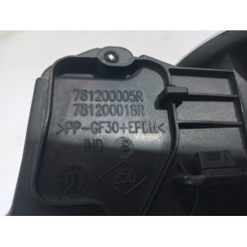 Recambio de tapa exterior combustible para renault megane iii berlina 5 p dynamique referencia OEM IAM 781200005R  