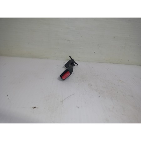 Recambio de enganche cinturon trasero derecho para renault megane iii berlina 5 p dynamique referencia OEM IAM 20005R  