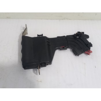 Recambio de caja reles / fusibles para renault megane iii berlina 5 p dynamique referencia OEM IAM 243170003R  