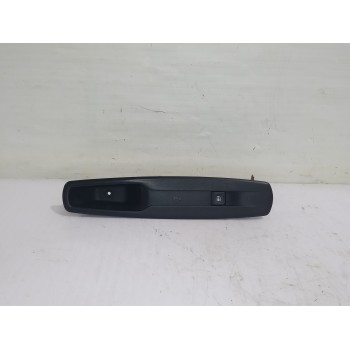 MANDO ELEVALUNAS DELANTERO DERECHO 809600018R 